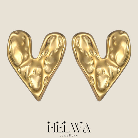 HELWA Hammered Heart Studs