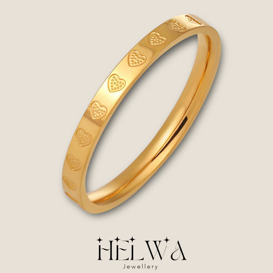 HELWA Hearts Band Ring